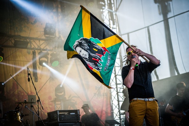 Doskonała atmosfera towarzyszyła występom wszystkich artystów w trakcie reggae festiwalu w Wodzisławiu.