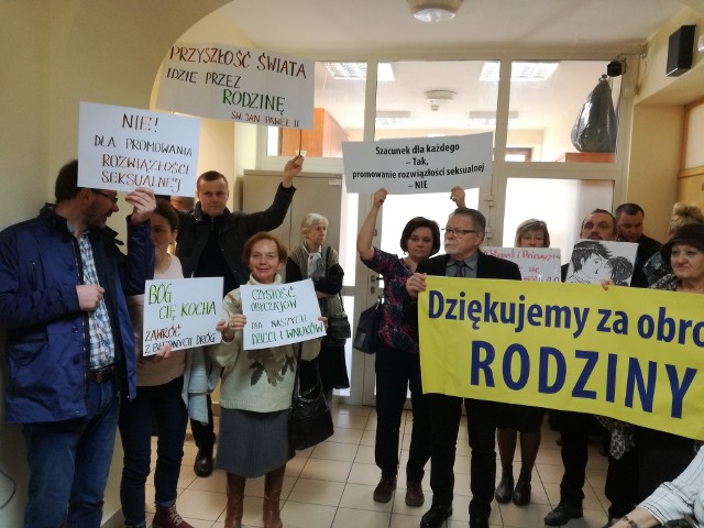 Na wtorkowej rozprawie pojawił się tłum zwolenników radnego Tomasza Pituchy. Proces toczy się przed Sądem Rejonowym Lublin-Zachód
