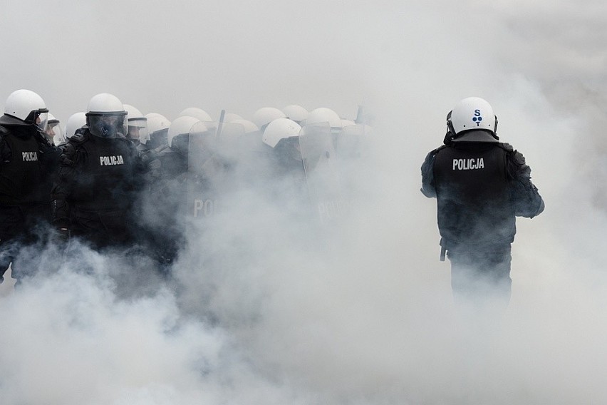 Policyjni specjalsi po szkoleniu w Słupsku. Będą służyć w Kosowie 