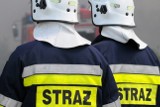 Pożar lakierni w Grębocinie. Trzy osoby podtruły się dymem