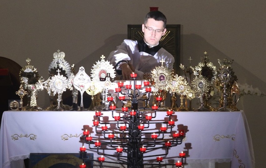 Pełna zadumy Noc Świętych w Kielcach