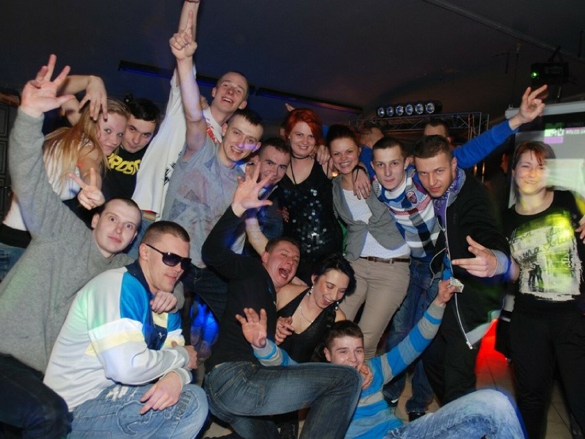 Tak bawiliście się w klubie Piwnica w Radomiu. Pamiętacie te imprezy? Zobaczcie archiwalne zdjęcia. Część druga