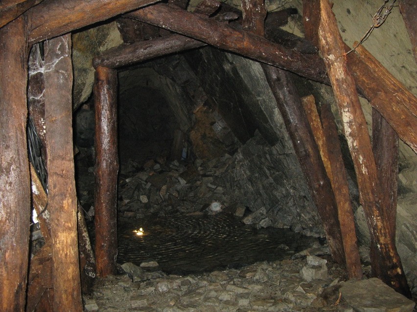 Kowary, Sztolnia kopalni rud uranu