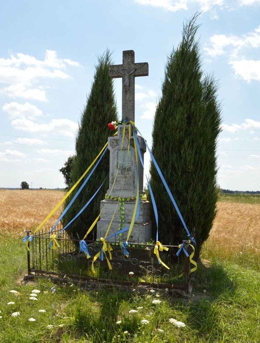 Gmina Zwoleń. W Zielonce Nowej stowarzyszenie odnowiło najstarsze kapliczki