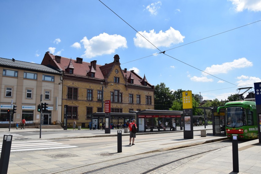 Trwają ostatnie prace na chorzowskim rynku