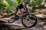 7R CST MTB Gdynia Maraton (20.09.2020). Na trasie w Trójmiejskim Parku Krajobrazowym poznaliśmy mistrzów Polski. Pomoc dla Rity Malinkiewicz