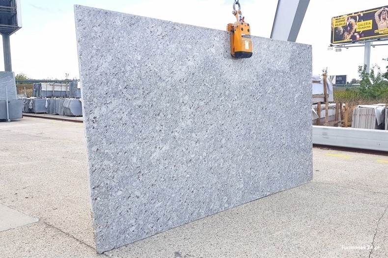 Slab granitowy Emerald White