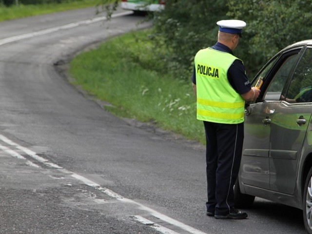 Trybunał Konstytucyjny orzekł, że policja nie może zmusić kierowcy do pobrania krwi do badań, jeżeli on sam na to nie wyrazi zgody