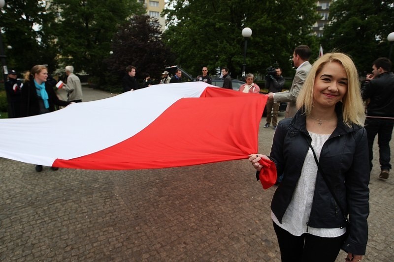 Przeszli ulicami Szczecina z biało-czerwoną flagą...