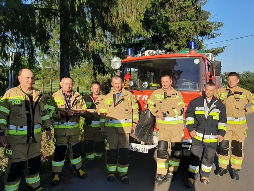 Po nawałnicy nad Skalbmierzem szybko ruszyło usuwanie jej skutków. Pomagali nie tylko strażacy