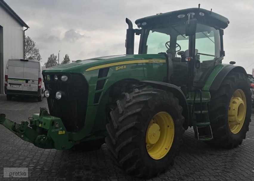 Ciągnik John Deere 8245R...