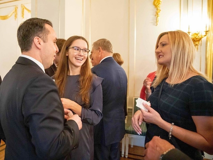 Zaśpiewali kolędy, podzielili się opłatkiem. Tak świętowali...