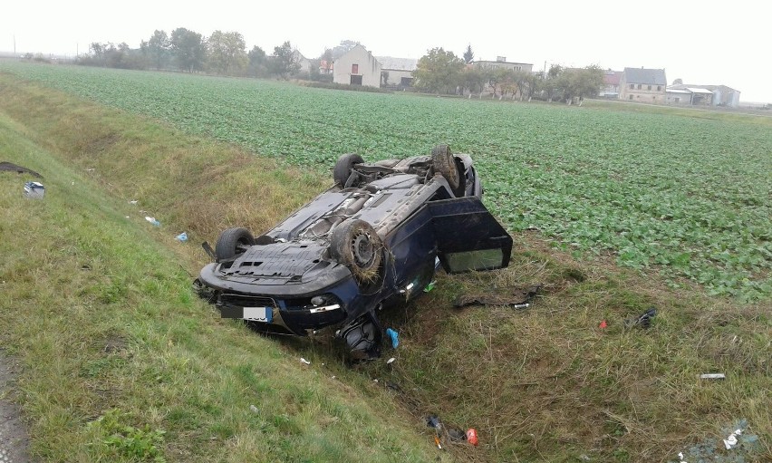 34-latek kierujący volkswagenem passatem w Łukowicach...