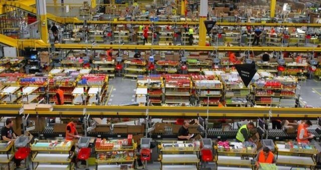 Amazon wciąż się rozrasta. Będą nowe miejsca pracy w Poznaniu i EuropieAmazon wciąż się rozrasta. Będą nowe miejsca pracy w Poznaniu i Europie