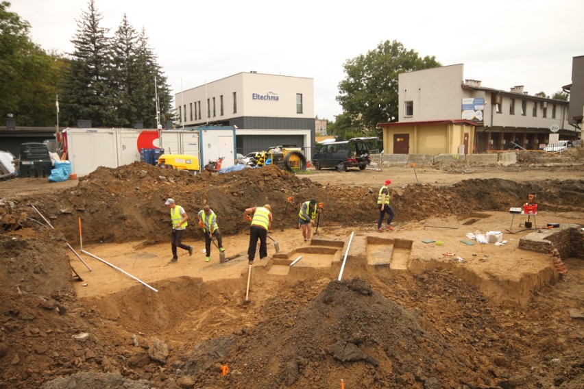 Archeolodzy natrafili w Rzeszowie na pozostałości zabudowań osady kultury łużyckiej [ZDJĘCIA]