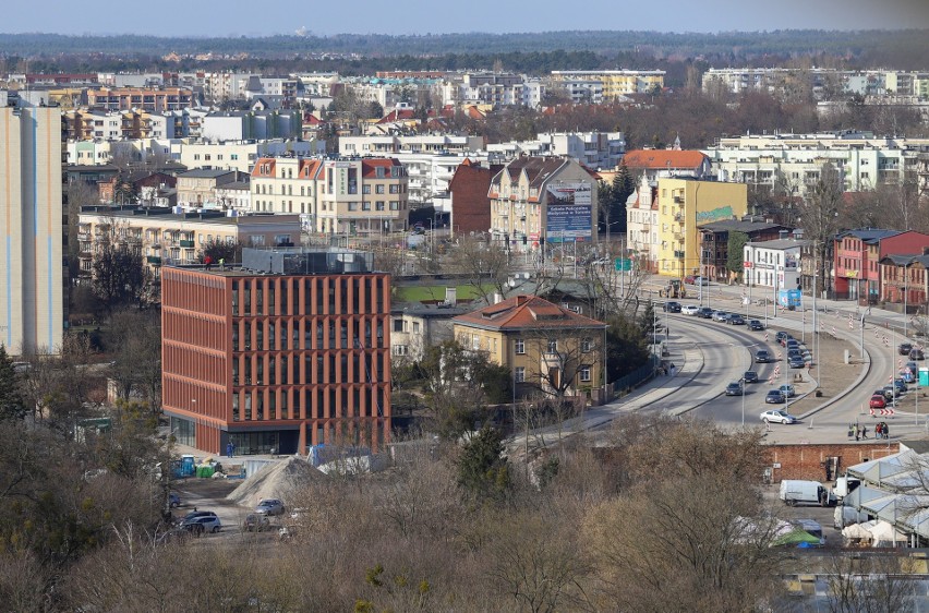 Tak prezentuje się Oko Kopernika, 55-metrowe koło widokowe...