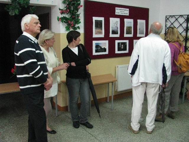 W szkole można było obejrzeć wystawę obrazów i fotografii