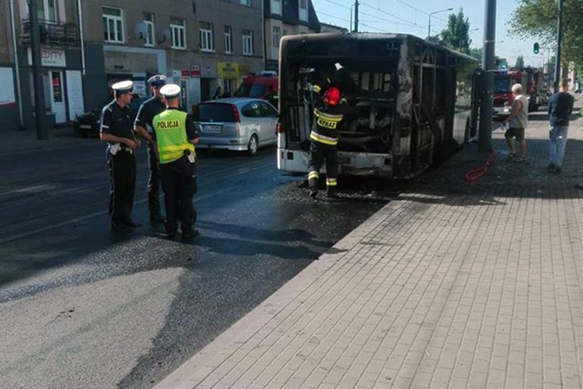 Pożar autobusu na Łagiewnickiej w Łodzi