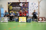Tarnobrzeg. Zawodnicy z kilku krajów rywalizowali na Międzynarodowym XVI Turnieju Słowian w Tenisie Stołowym na Wózkach. Zdjęcia i wyniki 