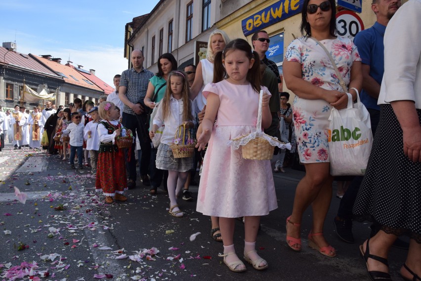 Boże Ciało w Żywcu: Tłumy wiernych i Asysta Żywiecka ZDJĘCIA