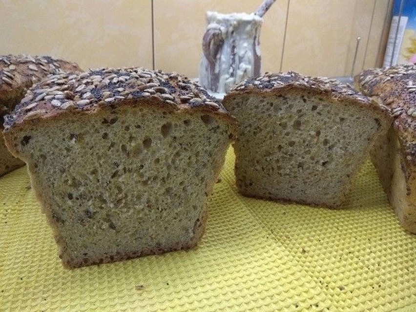 Chleb pszenno-żytni - 10zł.