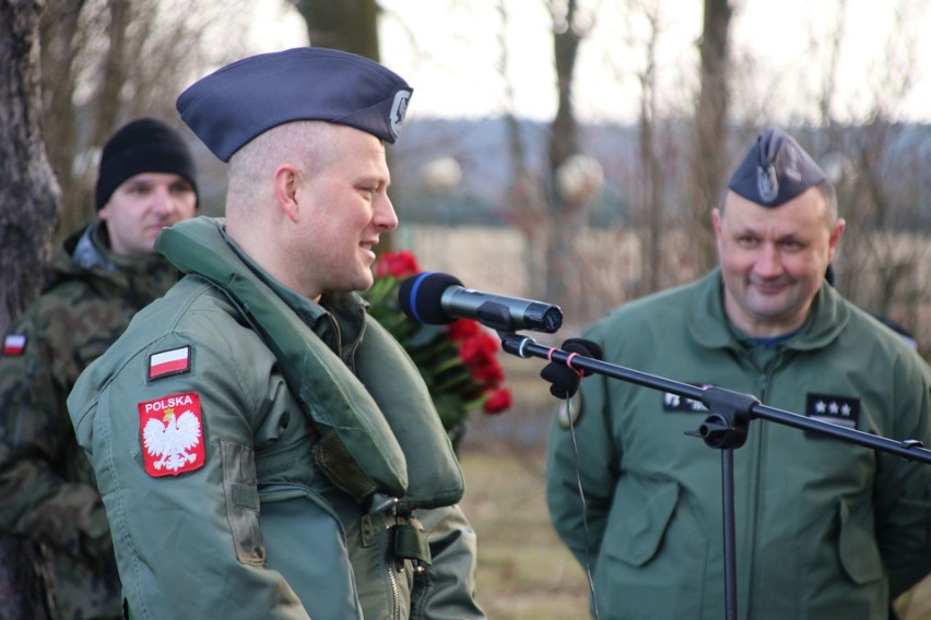 Air Show w Radomiu. Pułkownik pilot Konrad Madej odbył swój ostatni lot. Był współorganizatorem międzynarodowych pokazów na Sadkowie