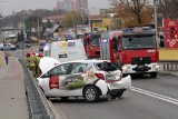 Wypadek na wiadukcie w Tarnobrzegu. Zderzyły się cztery samochody, droga zablokowana (ZDJĘCIA)