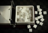 Czy cukier podrożeje? Wiceminister zdrowia chce dodatkowego podatku od cukru. Tak walczy z otyłością