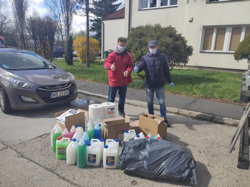 Bochnia. 42 osoby z Domu Pomocy Społecznej z koronawirusem, wolontariusze ratują placówkę z opresji