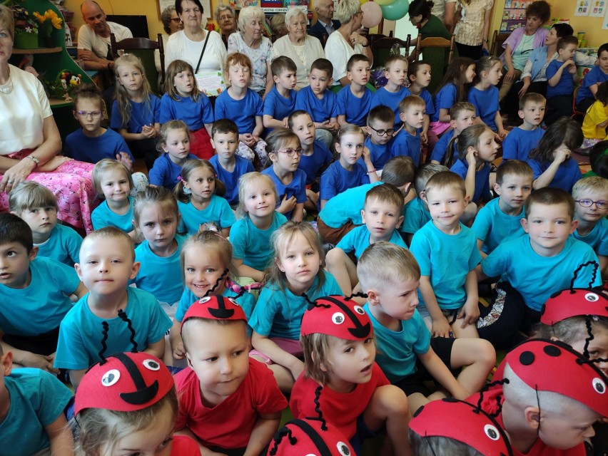 Dzień Dziecka w Przedszkolu Samorządowym nr 14 w Kielcach. Wyjątkowa bajka i rodzice w roli aktorów