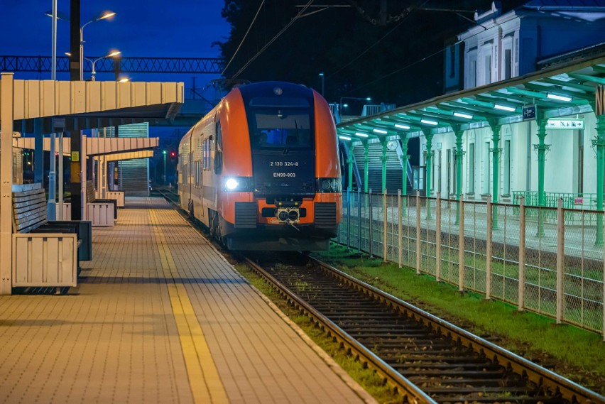 Szynobus lekarstwem na wyłączony z ruchu most. Ruszyły dodatkowe kursy