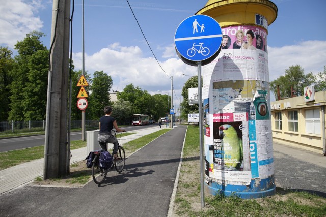 Nowa ścieżka pieszo-rowerowa kosztowała 1,6 miliona złotych. Można dojechać nią z Opola do gminy Dobrzeń Wielki.