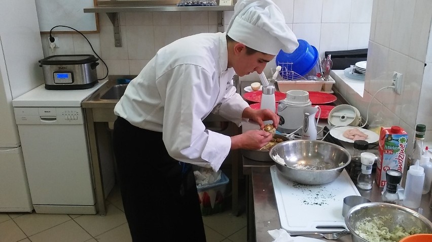 Sukces uczniów tarnobrzeskiej "prymasówki" w kulinarnym konkursie 