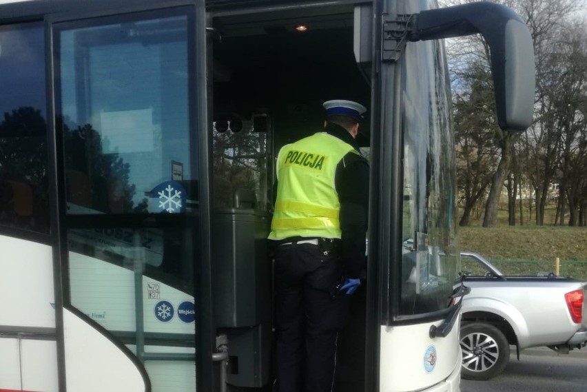 W powiecie nakielskim kontrole busów i autobusów