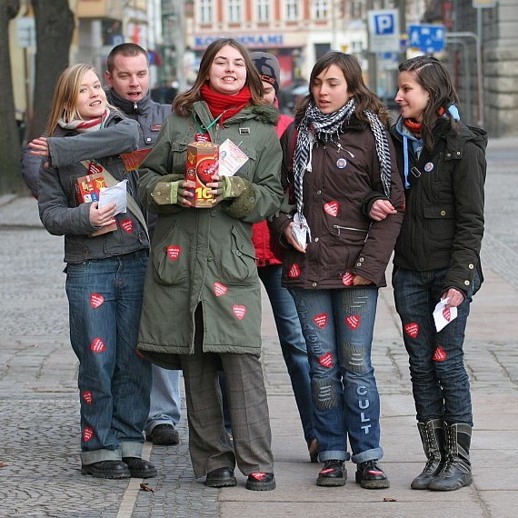 Zdjecia z 16. finalu Wielkiej Orkiestry Świątecznej Pomocy w...