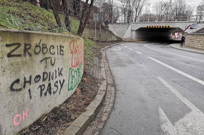 Przejazd pod wiaduktem nad ul. Łokietka został otwarty....