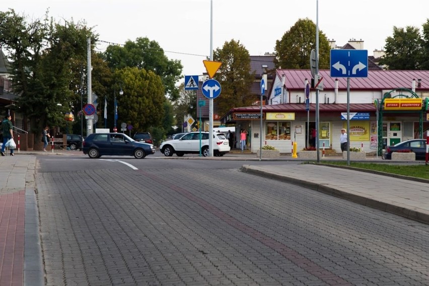 Ul. Starobojarska. Zakaz wjazdu rozwścieczył mieszkańców (zdjęcia)