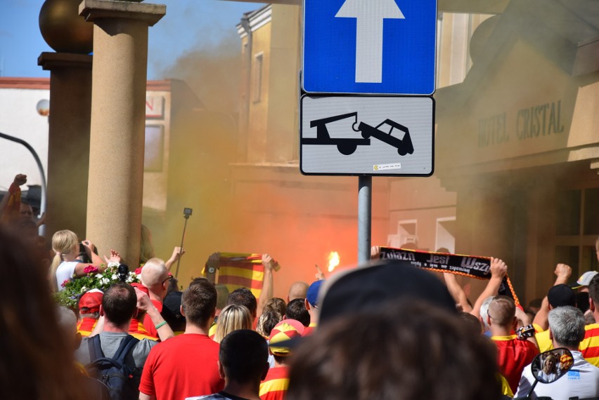 Jagiellonia - Wisła Płock. Kibice pożegnali piłkarzy...