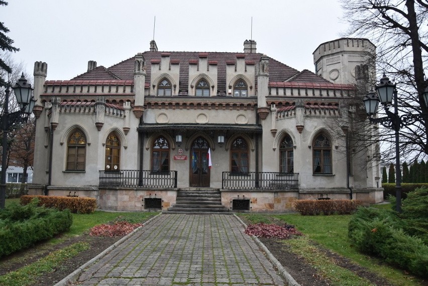 Tarnów. Urząd Stanu Cywilnego opuszcza Pałac Ślubów. Miasto rozważa sprzedaż zabytku