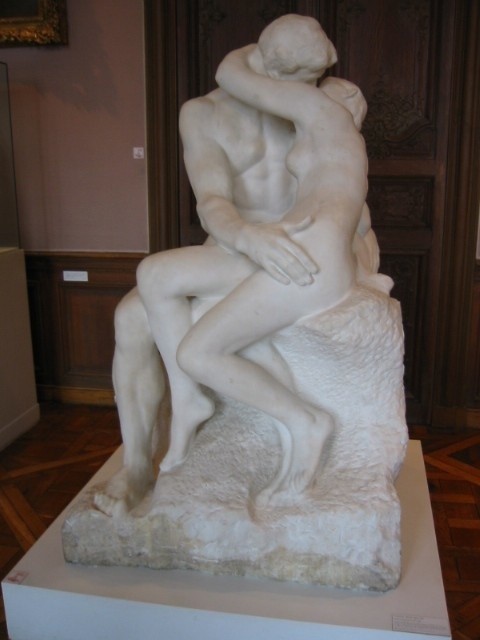 Pocałunek (rzeźba Rodina) - zdjęcie wykonane w Muzeum Rodina...