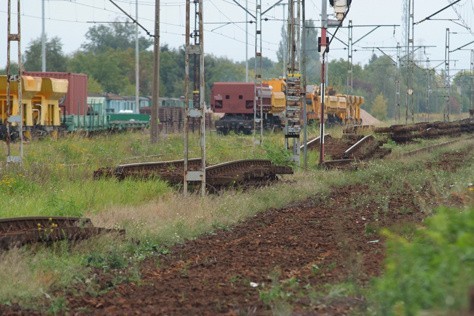 Skradzione elementy pochodziły z remontowej linii kolejowej między dworcem Kaliskim a dworcem Chojny.