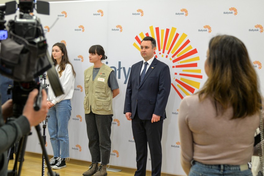 Kilkudziesięciu ukraińskich nauczycieli dostanie pracę w białostockich szkołach i przedszkolach