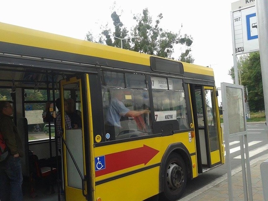 Jelcz pożegnał się z Wrocławiem. Ostatni kurs autobusu (ZOBACZ ZDJĘCIA)