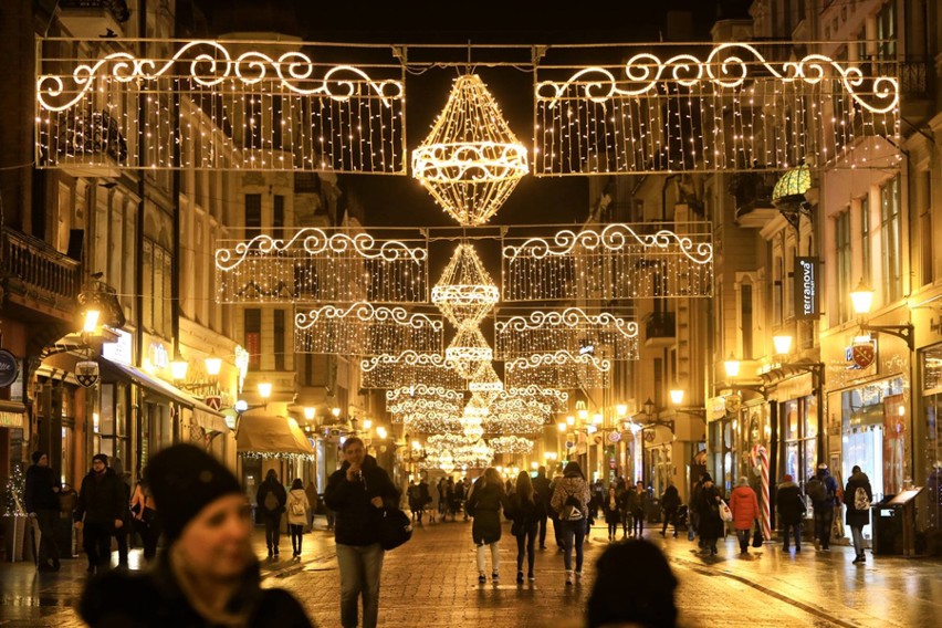 Toruń najpiękniej oświetlonym miastem? Trwa głosowanie na najlepsze miejskie iluminacje świąteczne