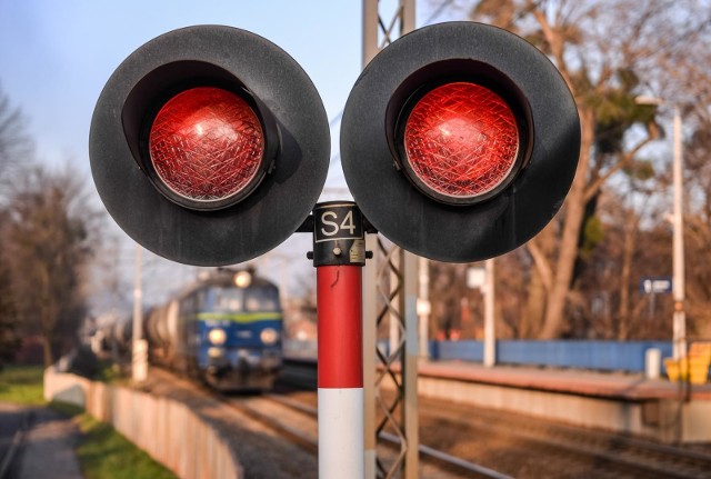 Policja pod nadzorem prokuratora wyjaśnia okoliczności tej tragedii.