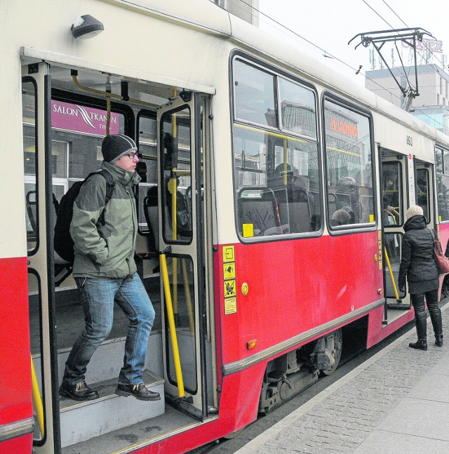 Interesy spółek komunalnych ważniejsze niż pasażerowie