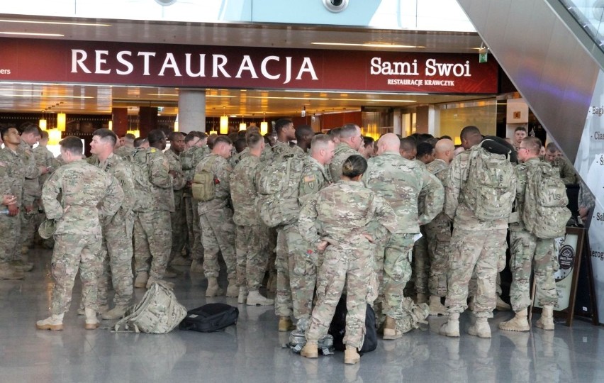270 amerykańskich żołnierzy wylądowało we Wrocławiu