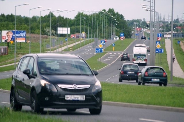 Na budowie połączenia z autostradą, Tarnów - według nieoficjalnych informacji - miał stracić aż 25 mln zł. Do tego dojść może jeszcze zwrot unijnej dotacji do łącznika, czyli 19 mln zł i 8 mln zł odsetek