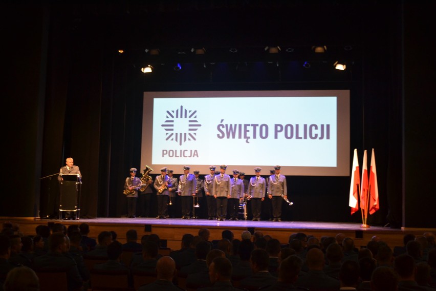 Święto Policji 2017 w Sosnowcu. Były awanse i nagrody ZDJĘCIA