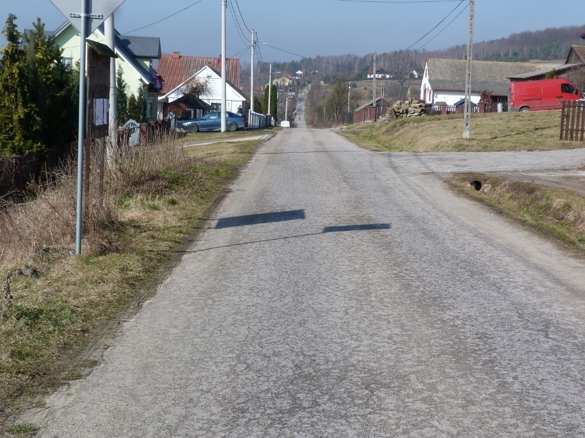 Będą kolejne przebudowy i remonty dróg w gminie Strawczyn. Zobacz, których